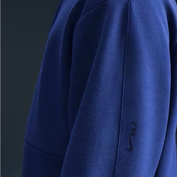 Men’s Nike 24.7 Impossibly Soft Dri-Fit 1/2 Zip Shirt Sweater Medium MSRP $120 - Picture 7 of 7